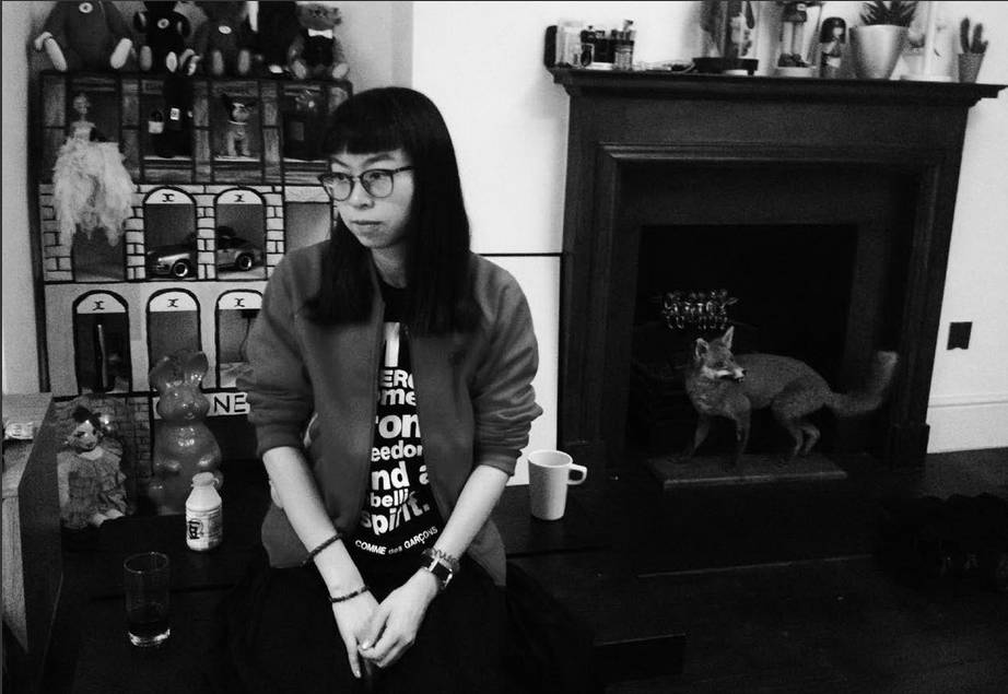 二姨谈时尚｜RenliSu：伦敦升起中国星，米色绿色蓝色