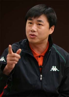 四年前陪你看球的人还陪你看球吗,还记得陪你看球的人吗