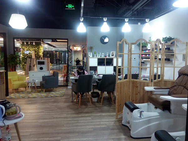 自己开美甲店怎么去经营,想自己开美甲店去哪里学习好