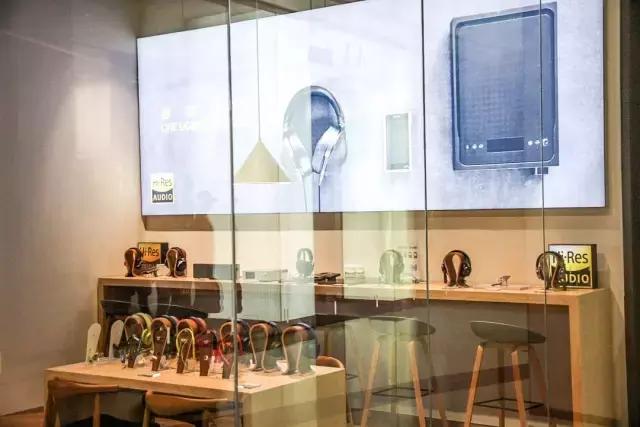 直男会炸！成都这家黑科技满满的体验店，男生进来了就不想出去！