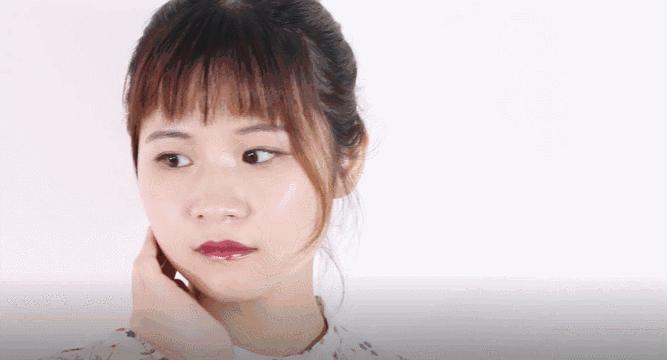 热门大牌唇釉试色小清新,网红如花的直播
