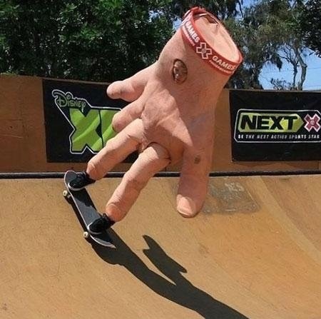 滑板手指极限运动,手指滑板是极限运动吗