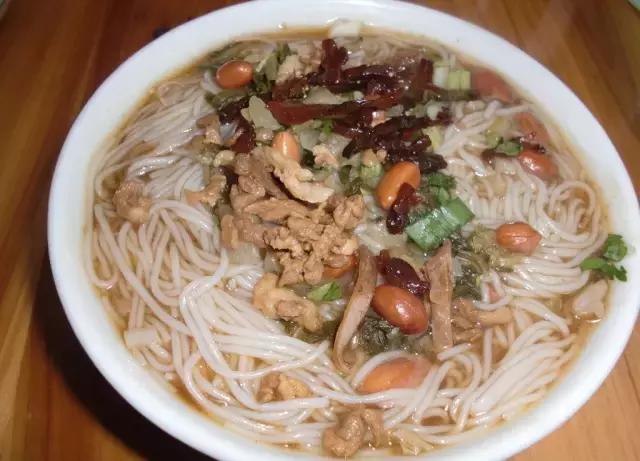 4月重庆飞哪里的机票便宜,五一重庆飞哪个海边的机票便宜