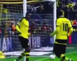 足球那些爆笑名场面,足球搞笑名场面合集内马尔