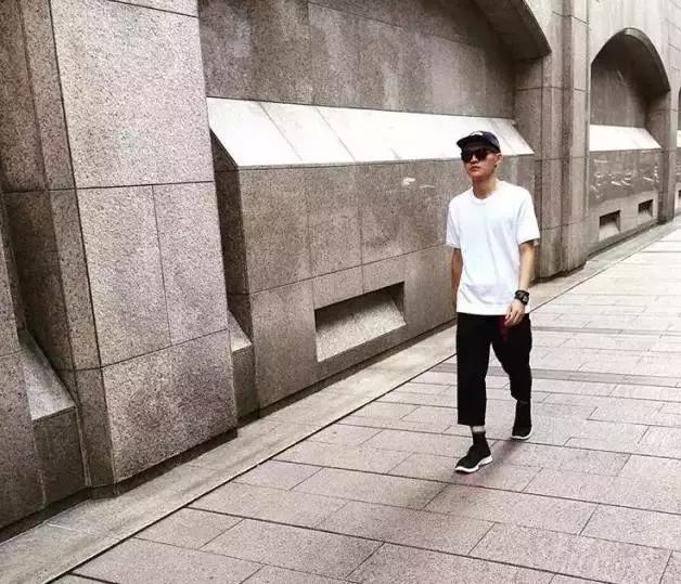 有袜套的鞋怎么搭配,适合搭白袜套的鞋