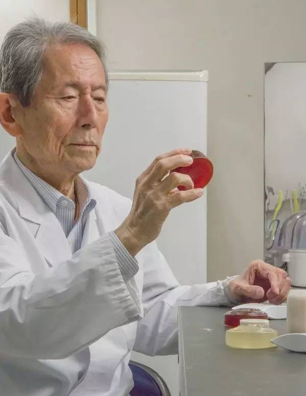 日本女生如何保养皮肤 (为什么日本女生皮肤都特别好)