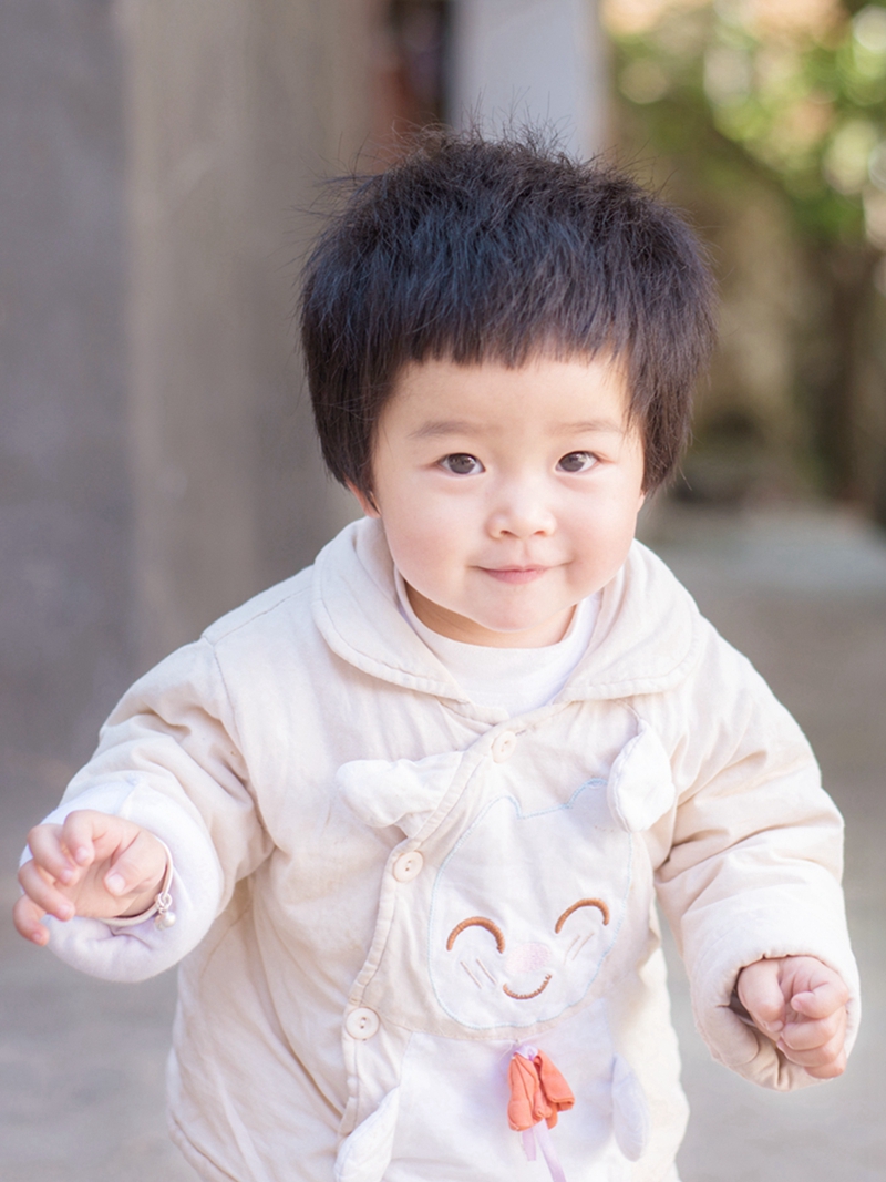 尼康85f1.8d夜景人像作品,尼康d5100501.8拍风景