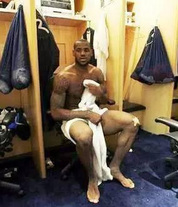 nba球星的场外生活,热火詹姆斯韦德更衣室