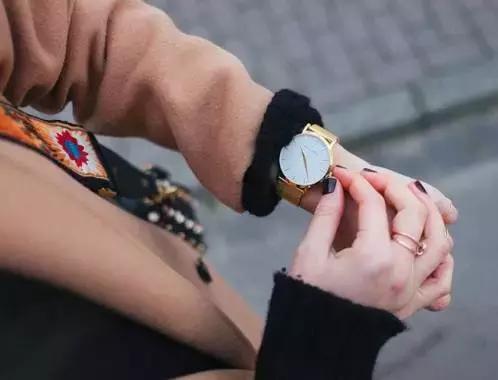 小众品牌比较保值的手表,带闹钟手表推荐平价小众