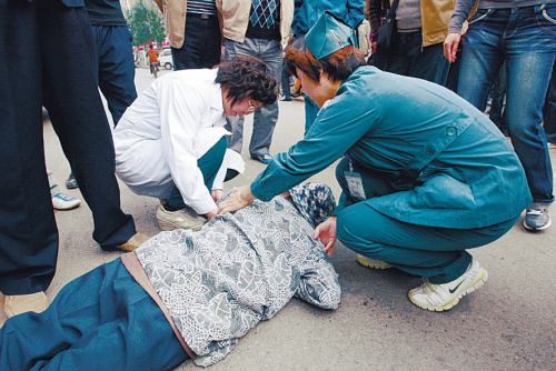 脑梗费用10万新农合能报销吗,农民住院花费40000医保能报销多少