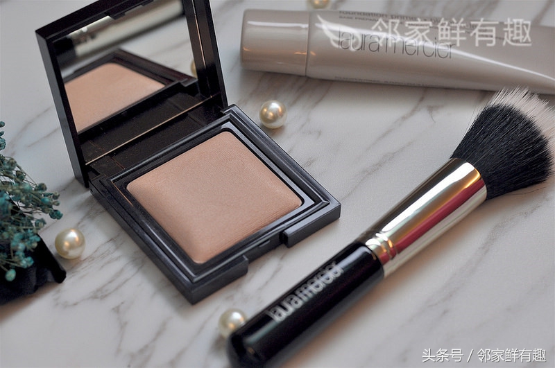 女神的秘密*器武**,神级粉饼Laura Mercier唤颜凝露