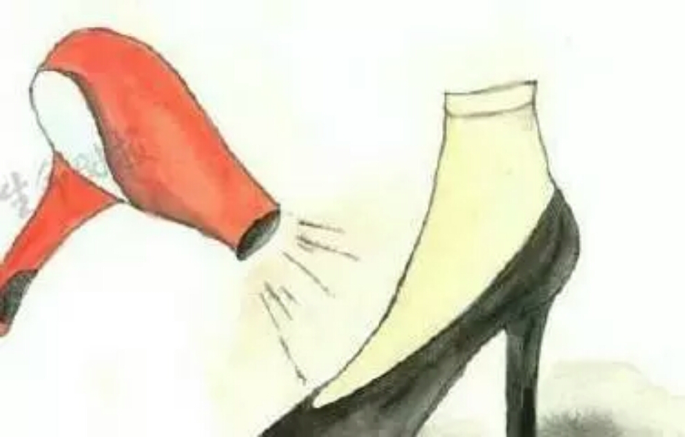 鞋子磨脚怎么办小妙招图解,解决鞋子太大磨脚小妙招