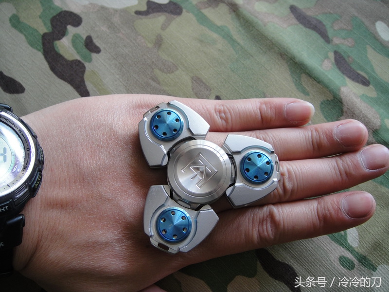 指尖陀螺轻便精致推荐,spin指尖陀螺