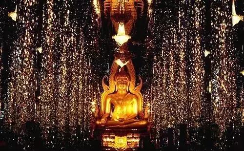 施华洛世奇宫殿？没想到泰国还有座如此壮观的水晶庙