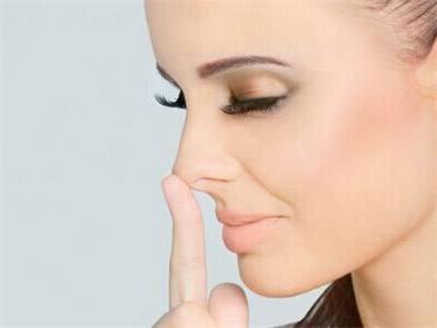 一招解决塌鼻子,专治塌鼻子方法