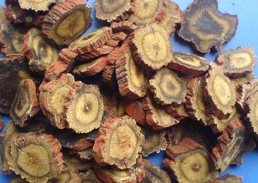 得了肩周炎怎么治疗最好得快呢,肩周炎肩膀疼位置