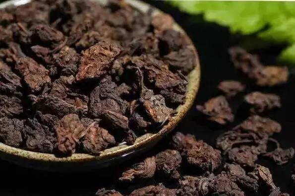 云南普洱茶常见的茶形有哪些,云南进出口茶叶七子普洱茶