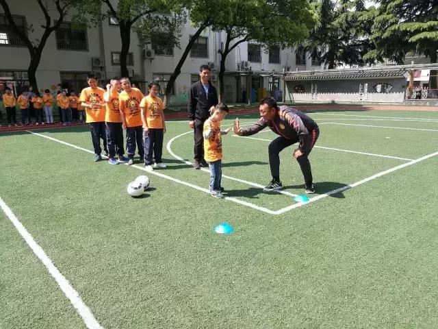 小球大爱公益足球赛,小球大爱公益联赛龙山站