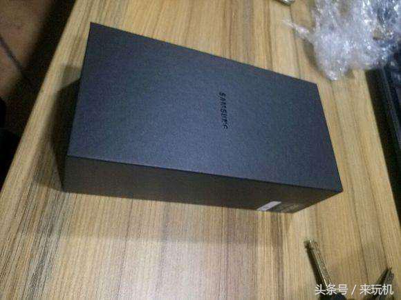 三星s8国行版值得买吗,三星galaxys8轻奢版开箱