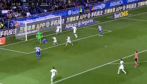 帽子戏法带领皇马进军四强,首战即梅开二度帮助皇马赢球