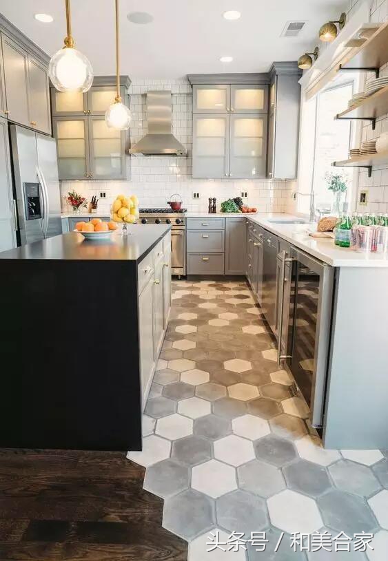 木地板和瓷砖双拼接,实木地板瓷砖混合拼