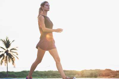 瑜伽与慢跑锻炼顺序,坚持每天30分钟跑步30分钟瑜伽