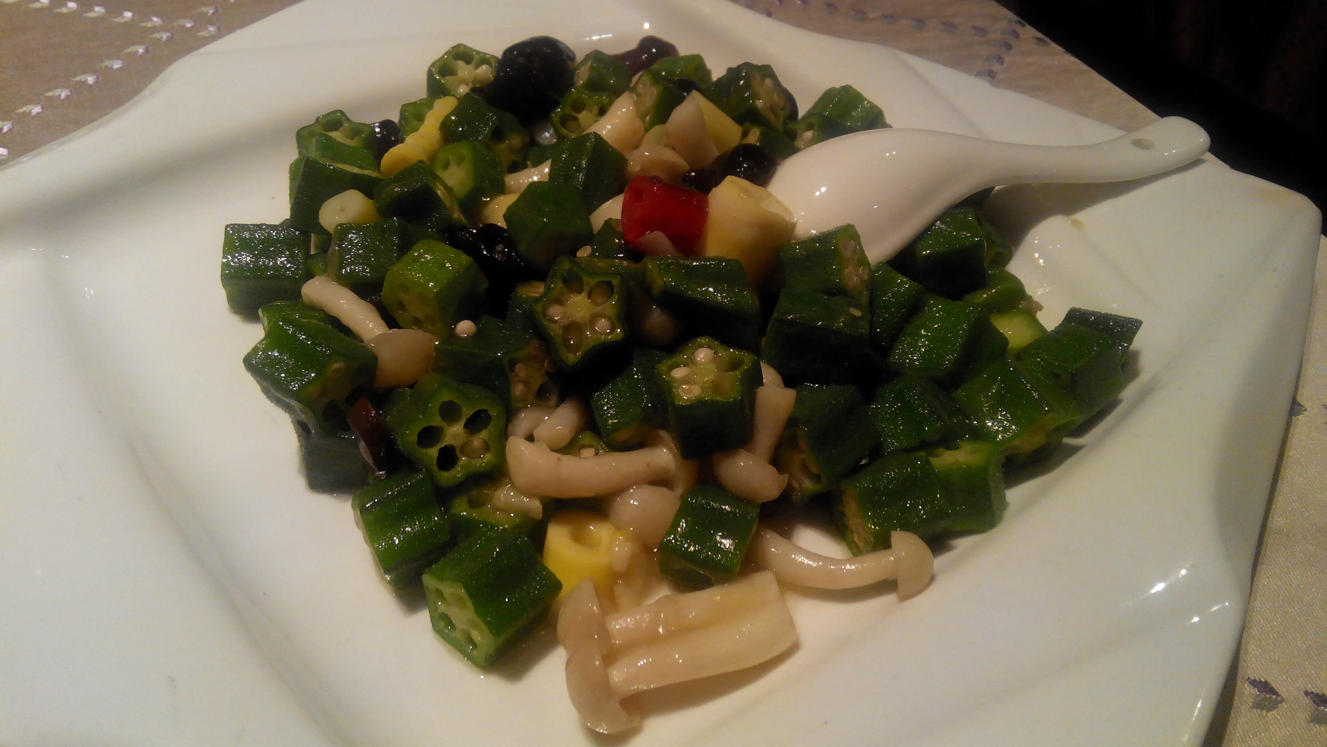 津津有味总店和分店味道一样吗,津津有味18号的视频回放