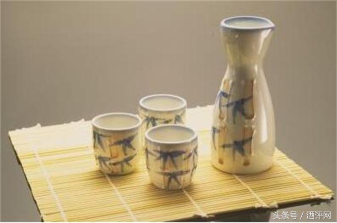 白兰地威士忌伏特加朗姆香槟,白兰地伏特加朗姆酒哪个好喝一点