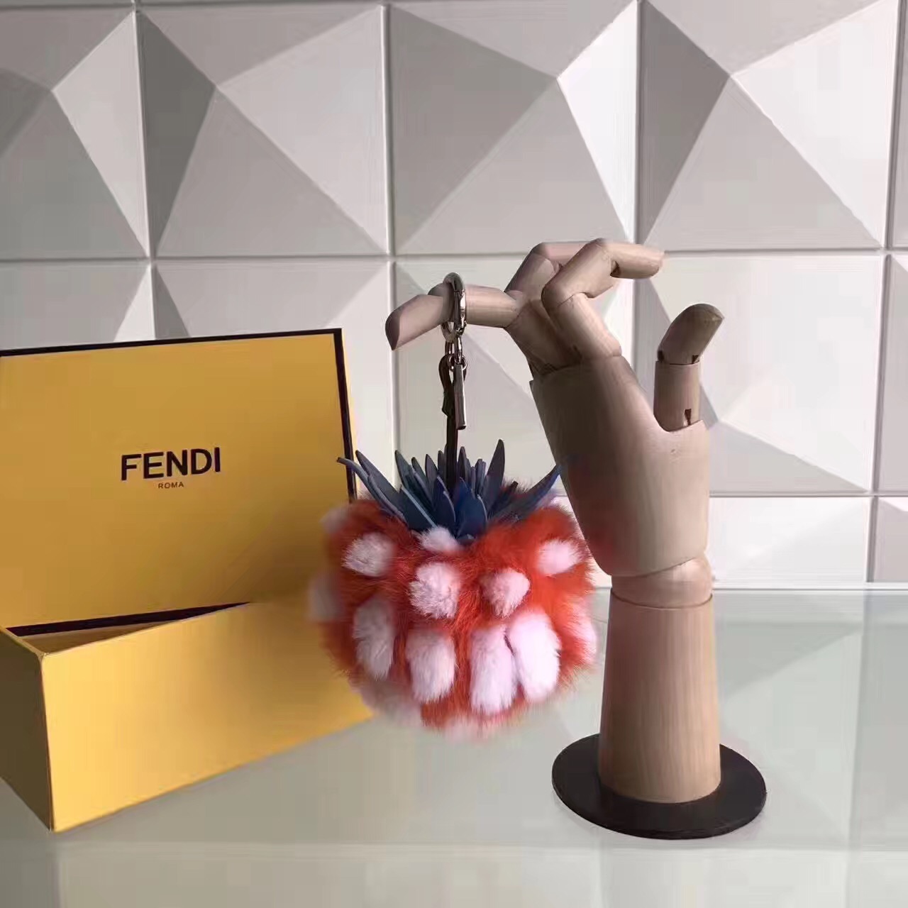 fendi包包哪一款最好看,fendi包最新款