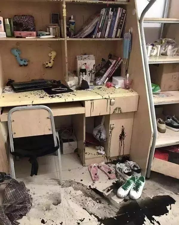 步步惊心讲了一件什么事,步步惊心片段宿舍