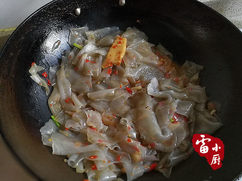 在家怎样做的绿豆粉又筋道又好看,怎么做绿豆粉更好吃