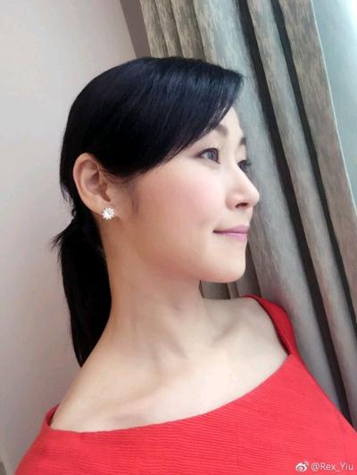 万绮雯48岁参加节目,万绮雯如今生活