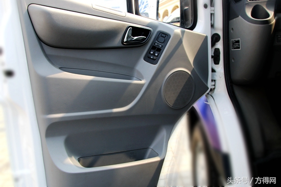 客车玩漂移,福田图雅诺s试驾视频