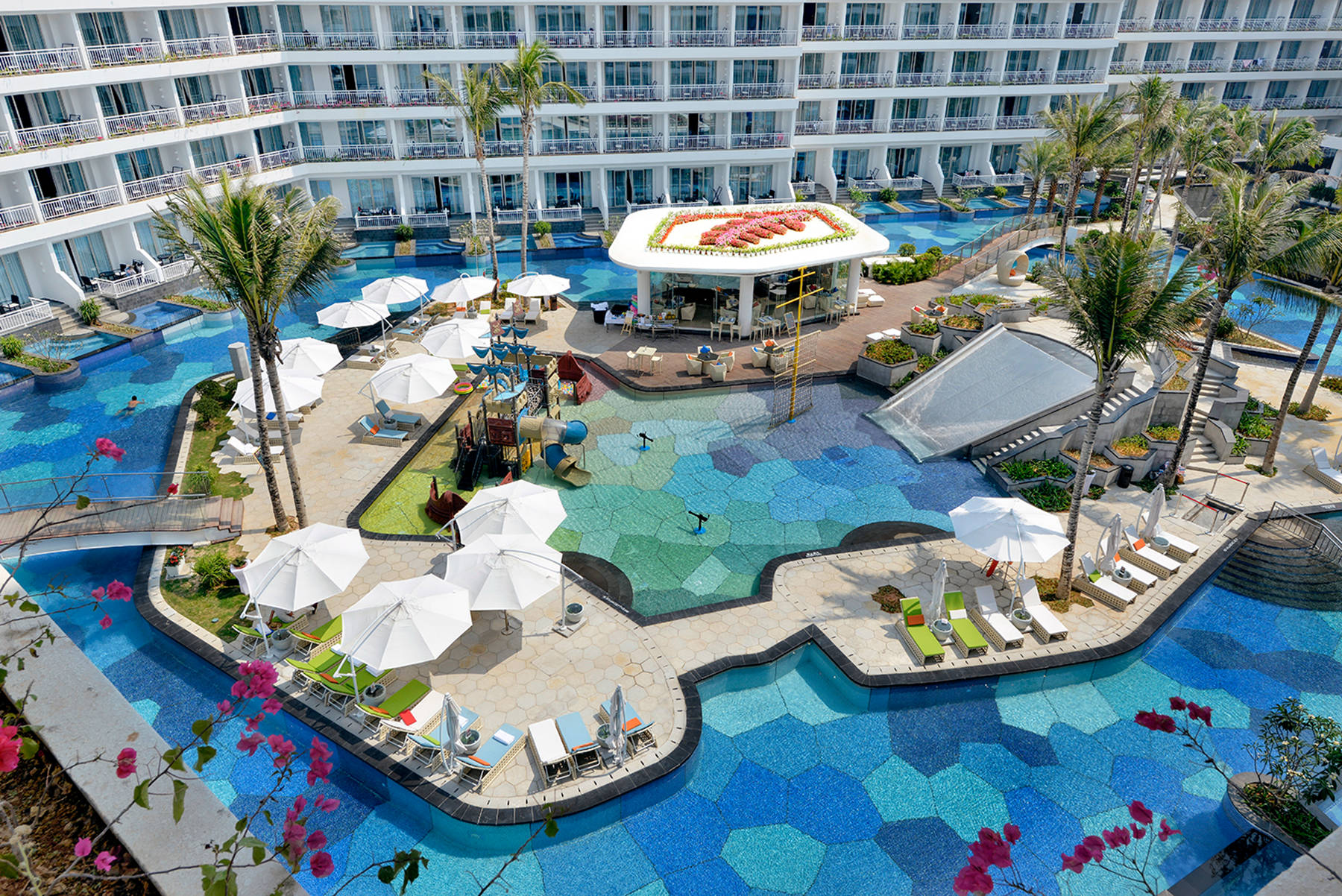 去三亚玩的旅游攻略,错峰去三亚