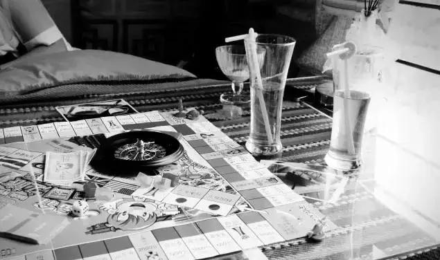 这所颜值逆天的学校，不仅是剧组常驻地，连教授都是国内一线明星