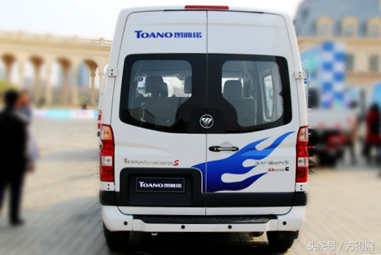 客车玩漂移,福田图雅诺s试驾视频