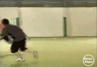 足球过人技巧二次变向,怎样带球过人足球技巧教学