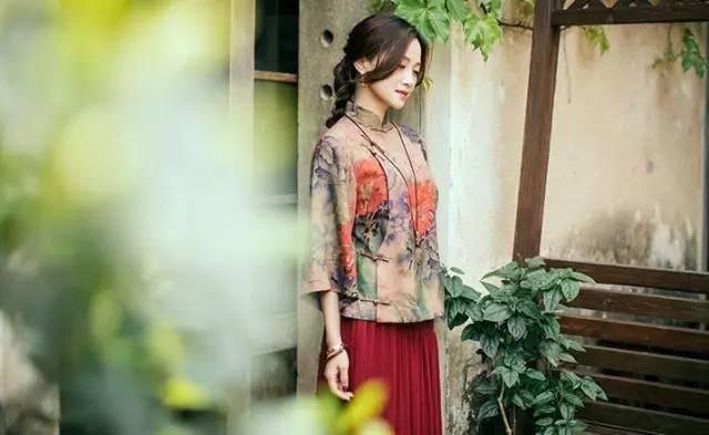 香云纱经典旗袍,关于香云纱旗袍