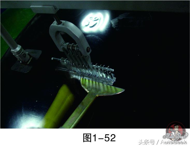 汽车发动机盖钣金凹陷修复,汽车引擎盖钣金修复视频教程