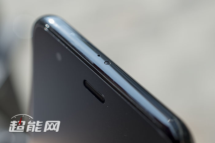 小米6真机体验后评测2499元,成色完美的小米6