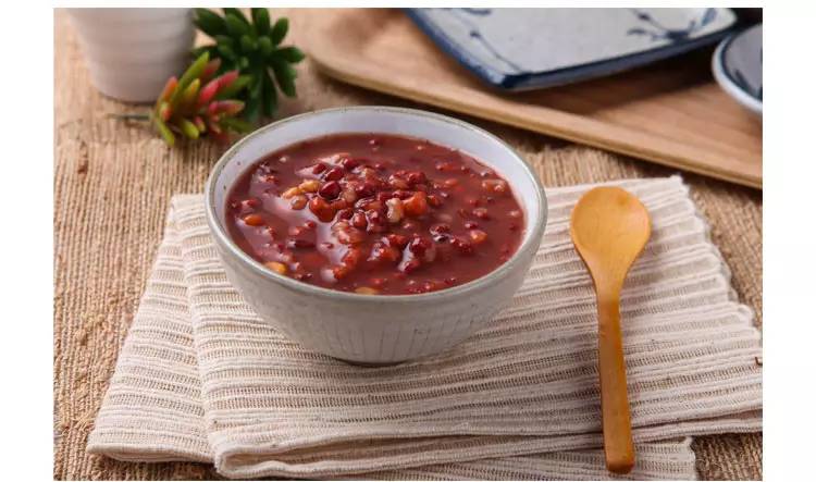 老年人脸肿脚肿怎么消肿,脸肿腿肿脚肿怎么治疗