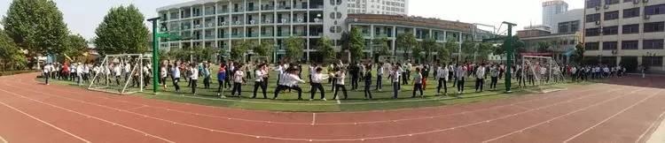 洛阳市实验小学运动会开幕式,实验小学元旦趣味运动会