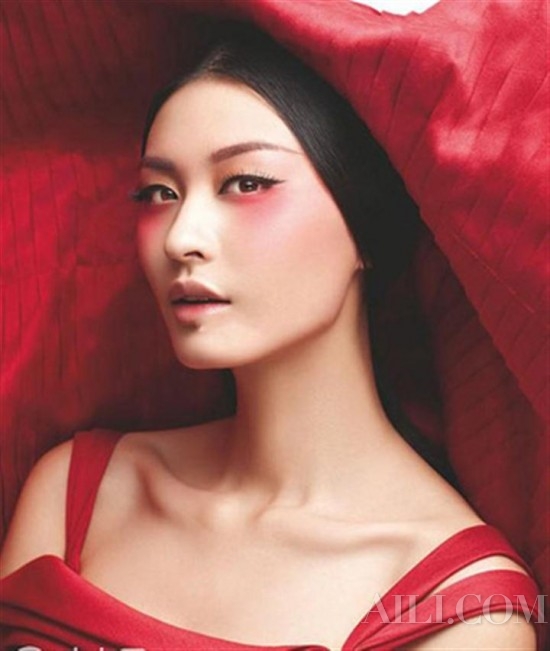 新年你需要一支口红,新年伊始愿你事业顺利