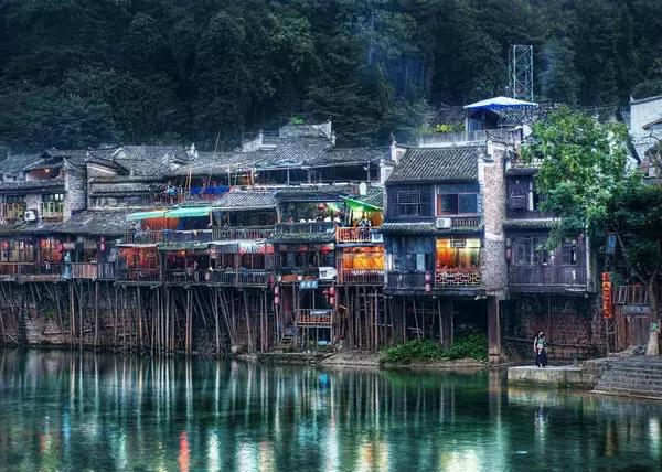 景洪泼水节注意事项,西双版纳泼水节如何不被泼