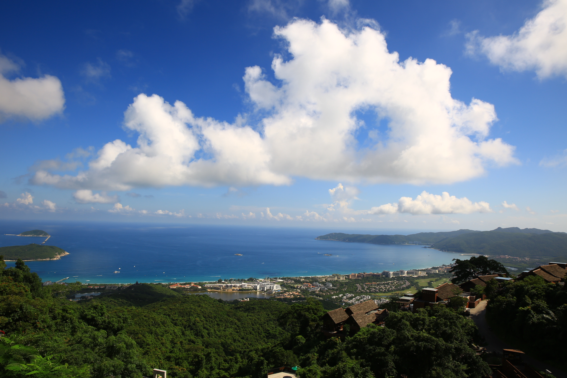 去三亚玩的旅游攻略,错峰去三亚