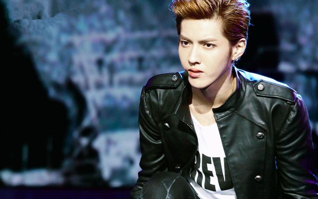 黄子韬生日鹿晗送祝福合集,鹿晗在微博上祝福黄子韬生日快乐