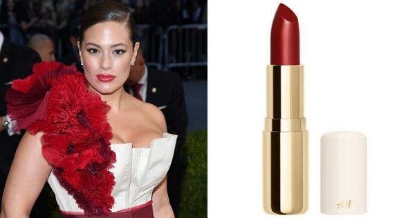 特搜2017「红毯巨星唇彩」懒人包！网友：莉莉根本是洋娃娃啊