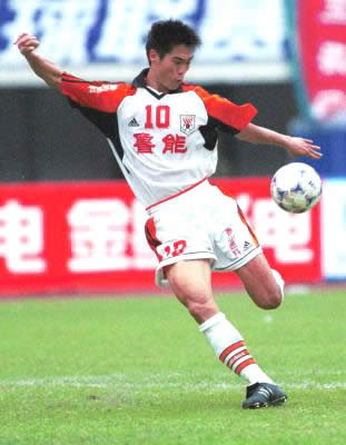 足球往事鲁能,37度足球