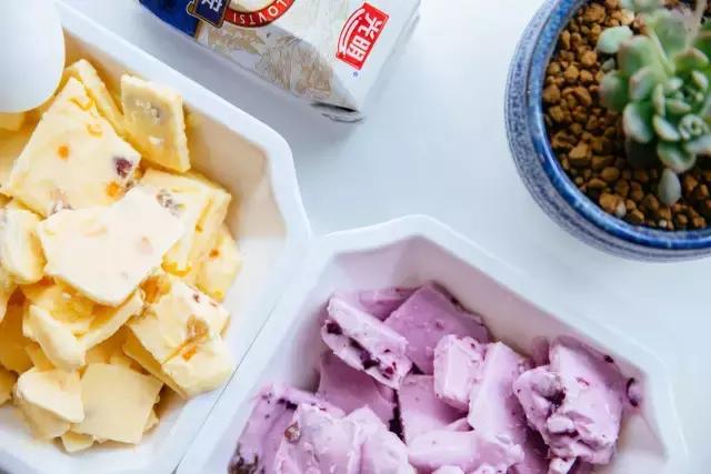 一女子经常吃豆腐乳发现惊人秘密,女生为什么这么喜欢吃炒酸奶