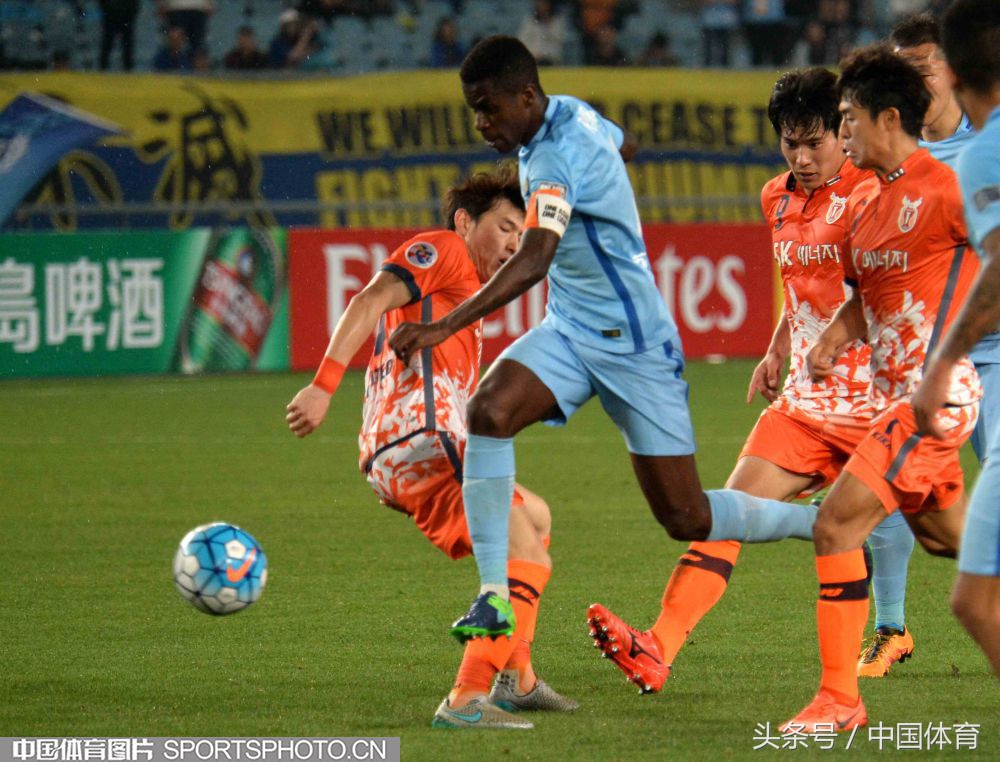 中超巅峰赛三队打进亚冠淘汰赛,中超三连冠